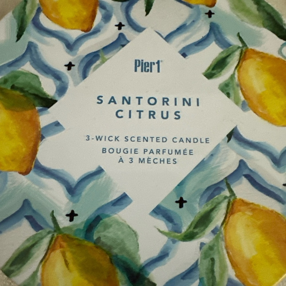 Pier 1 Santorini Citrus Candle with Lemon Design - Picture 9 of 10